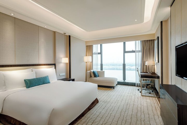 Room 25 of 70