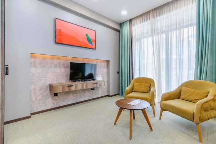 Room 9 of 40