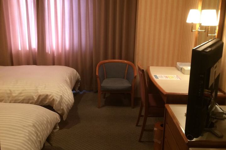 Room 17 of 45