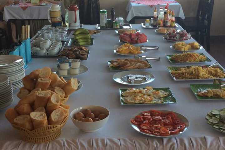 Breakfast/Coffee Service 30 of 44