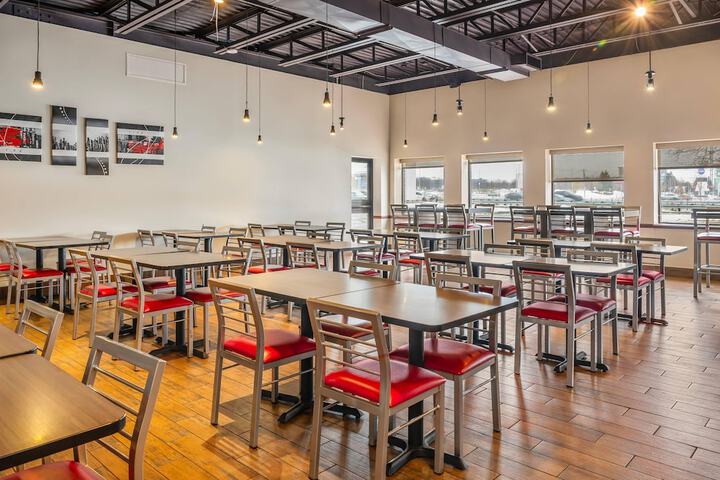 Breakfast area