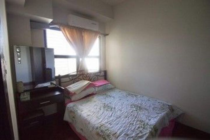 Room 50 of 127