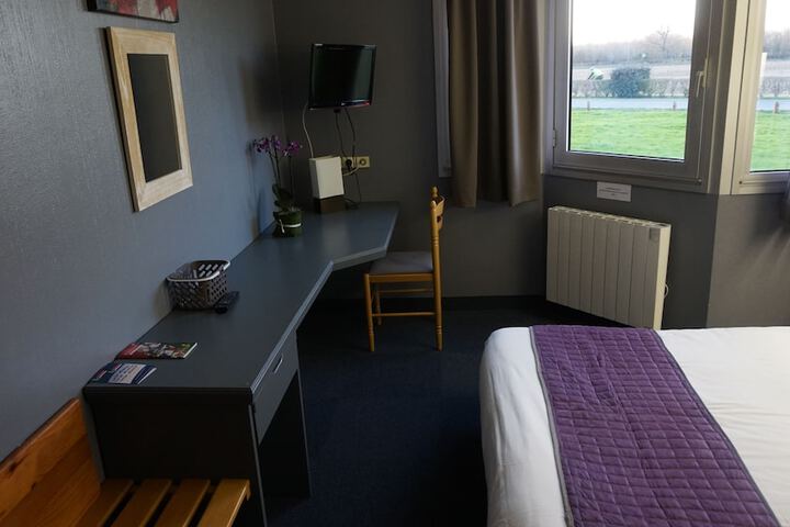 Room 14 of 30