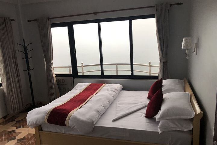 Room 7 of 111