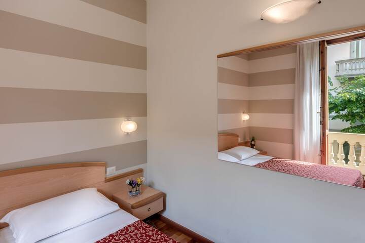 Room 7 of 55