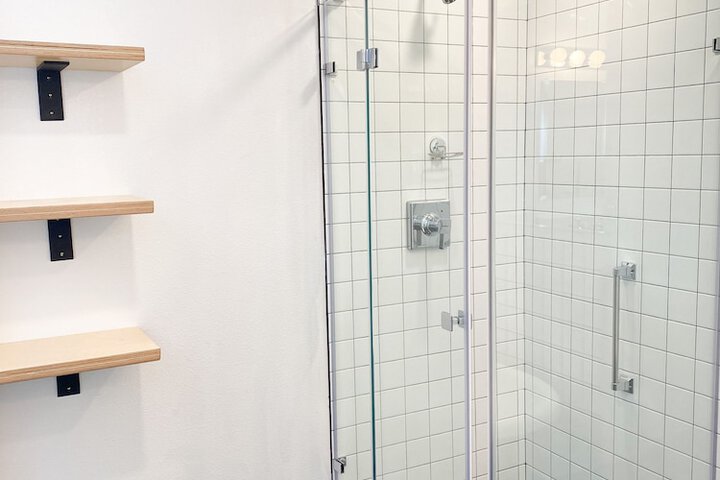 Bathroom shower