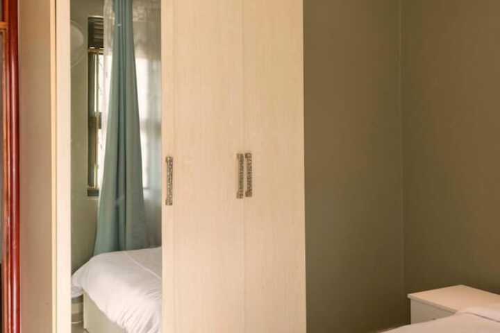 Room 19 of 48