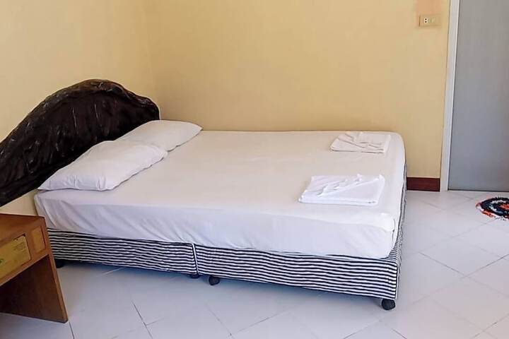 Room 16 of 41