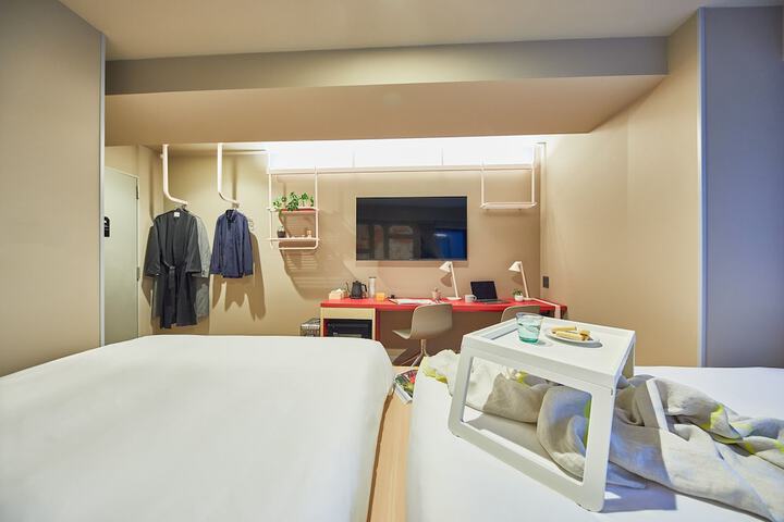 Room 17 di 60