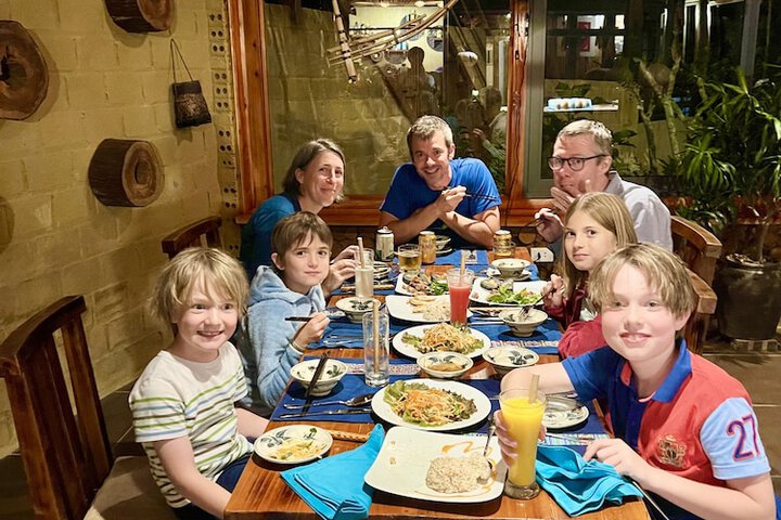 Dining 76 of 92