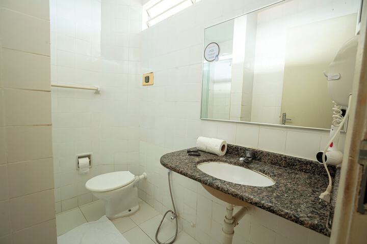 Room 15 of 27