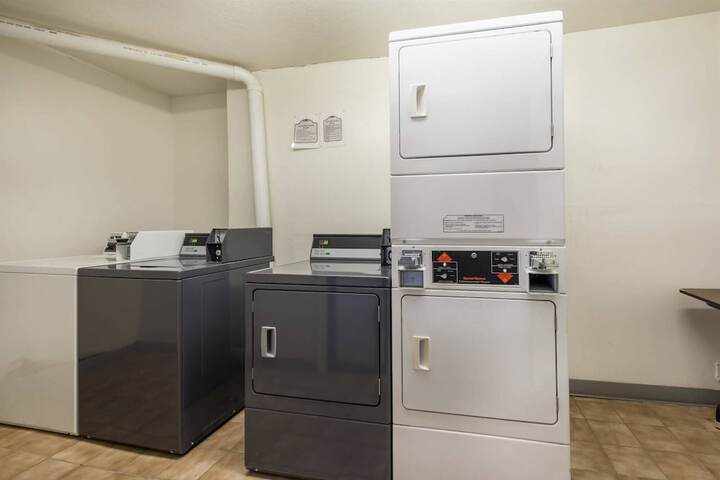 Room 15 of 17