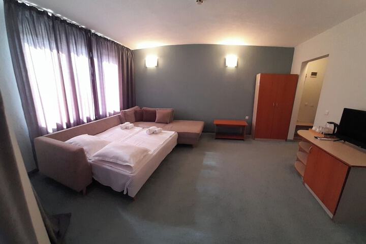 Room 26 of 52
