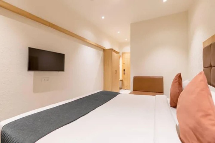 Room 20 of 47