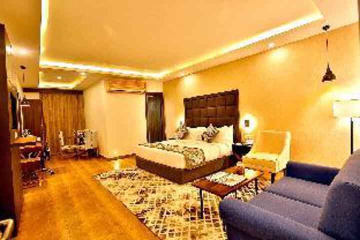 Room 12 of 14