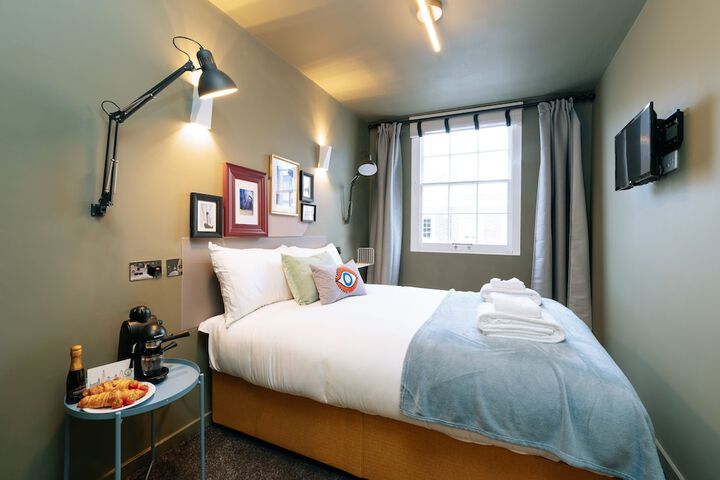 Room 21 of 46