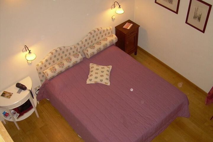 Room 5 of 31