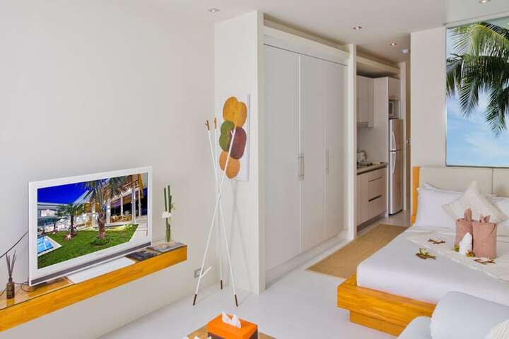Room 13 of 98