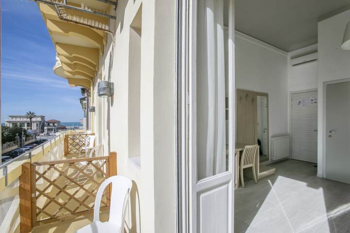 Terrace/Patio 39 of 96