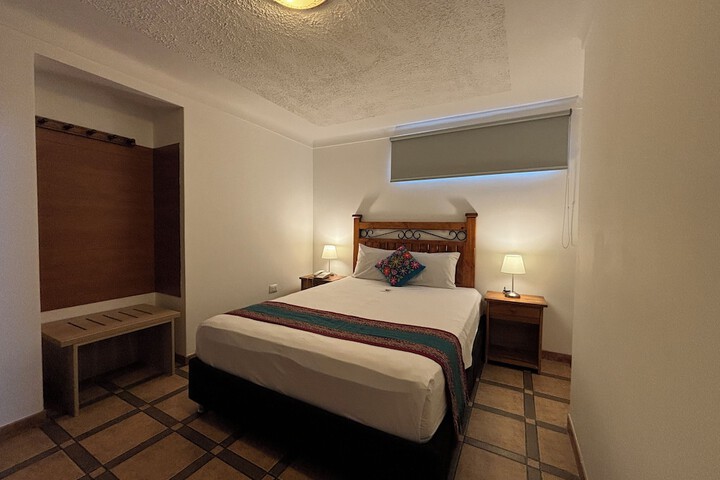 Room 19 of 37