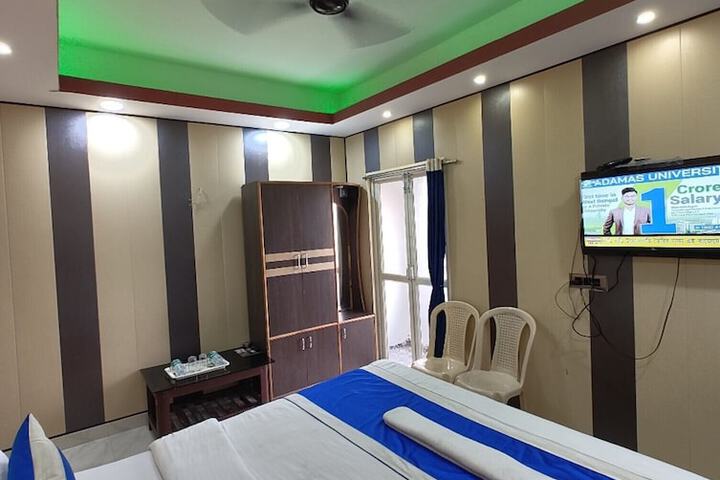 Room 10 of 24