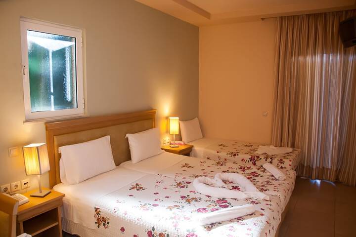 Room 38 of 159
