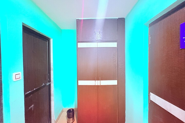 Room 10 of 41