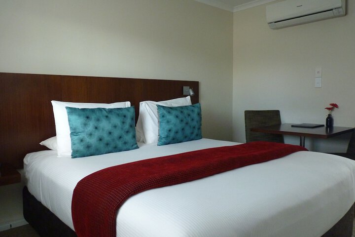 Room 8 of 26