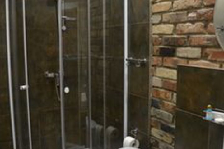 Room 6 of 50