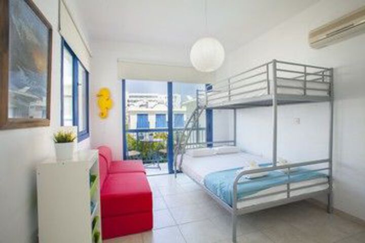 Room 18 of 47