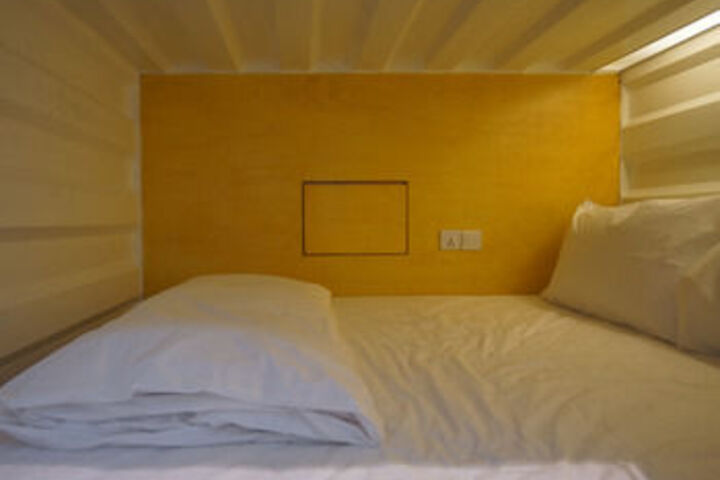 Room 31 of 74
