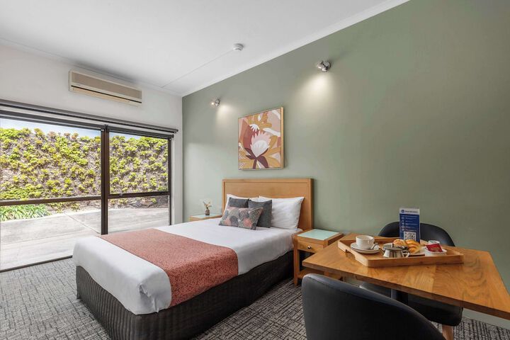 Room 10 of 47