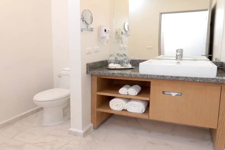 Room 12 of 26