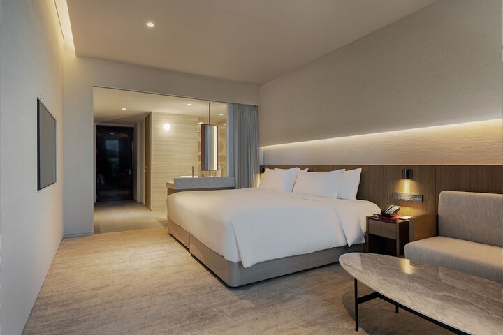 Room 10 of 55