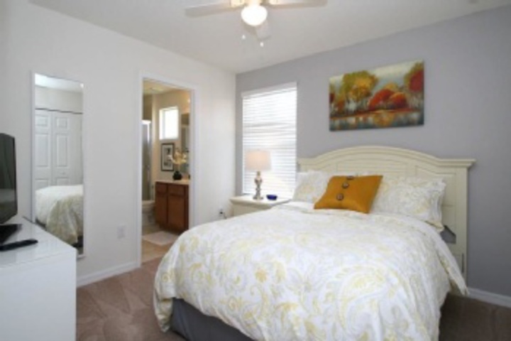 Room 70 of 299
