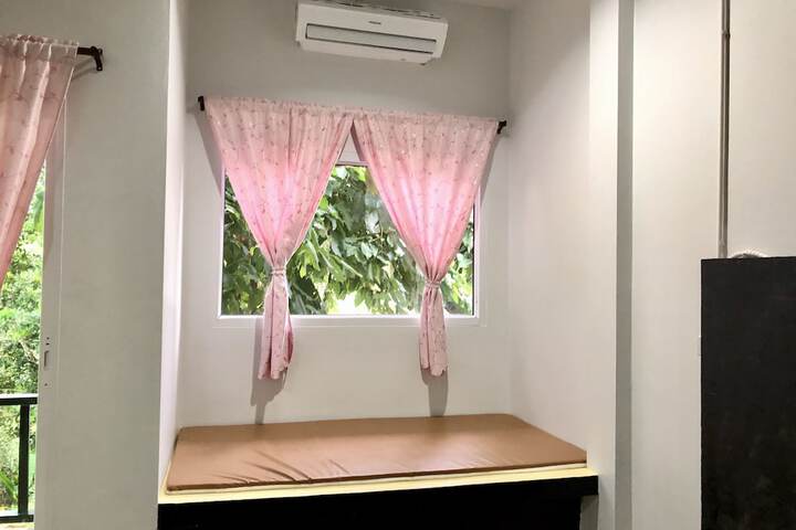 Room 17 of 47