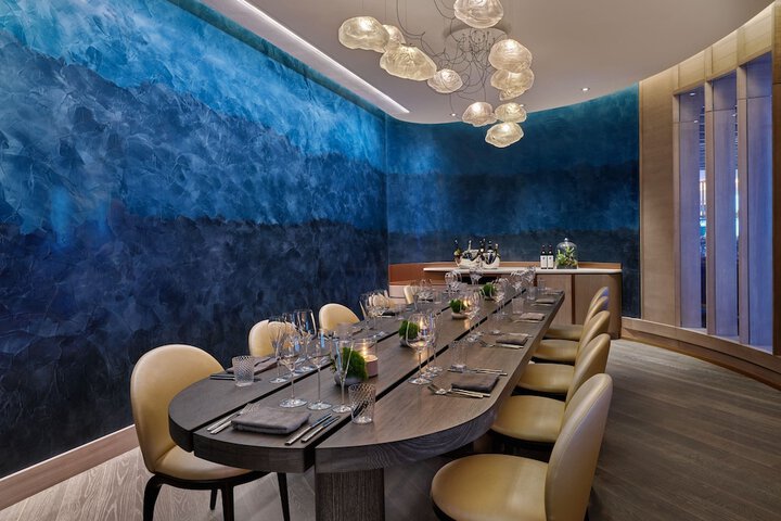 Dining 76 of 142