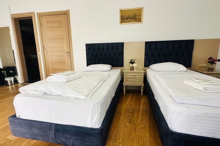 Room 21 of 62