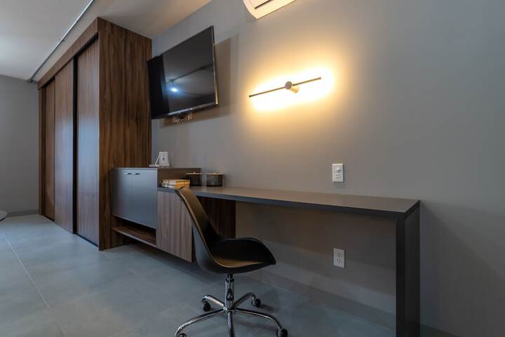 Room 58 of 94