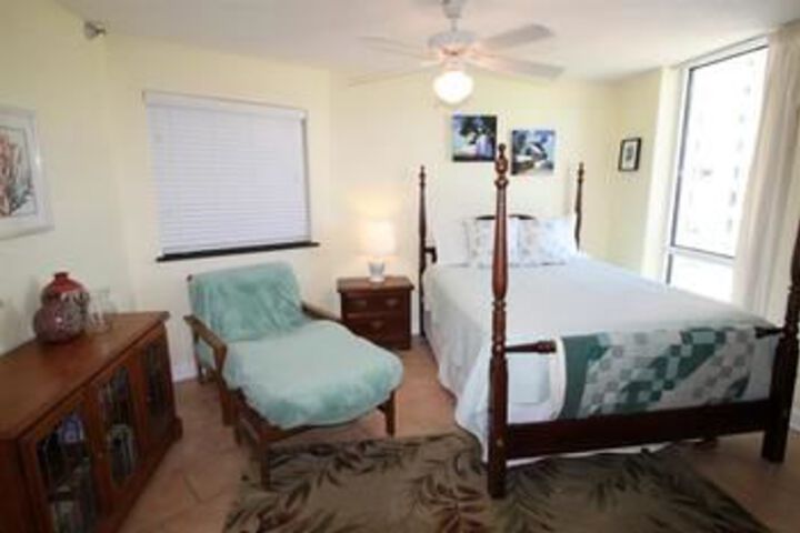 Room 16 of 65