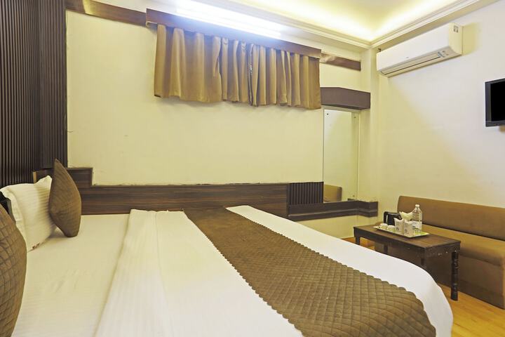 Room 7 of 22