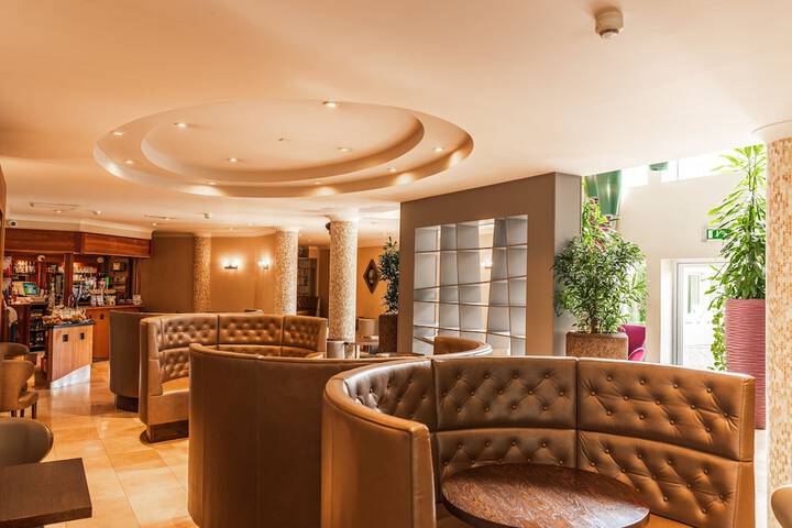 Lobby Entry