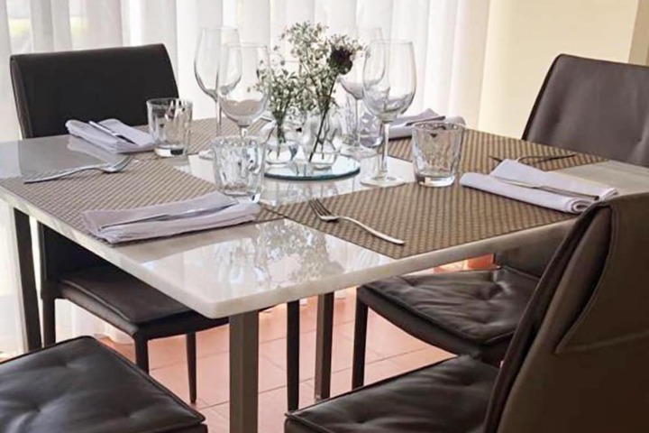 Dining 20 of 28