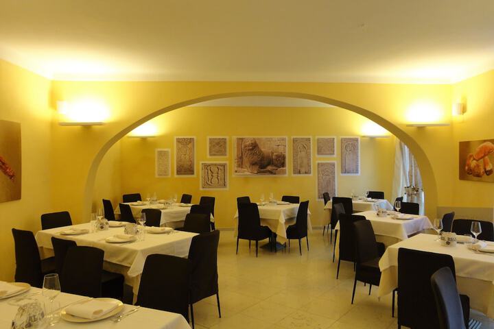 Dining Photos