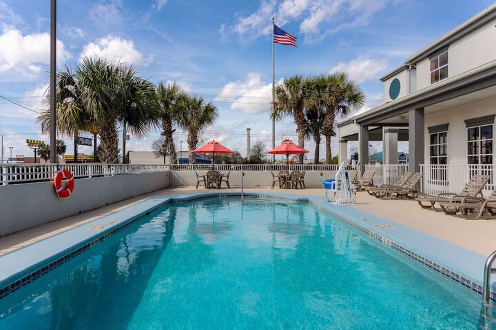 Pool 43 of 54