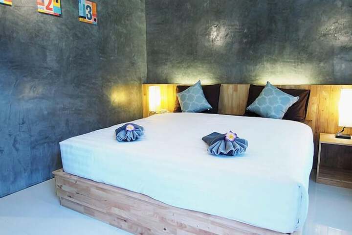 Room 55 of 80