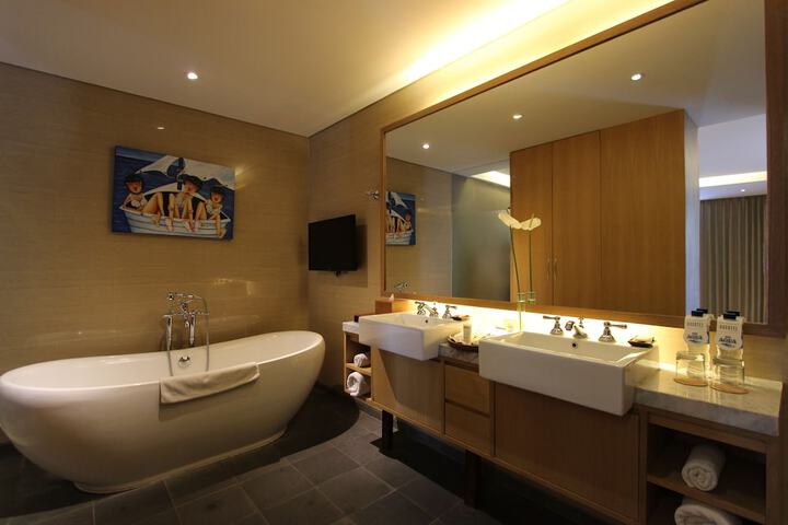 Room 18 of 46