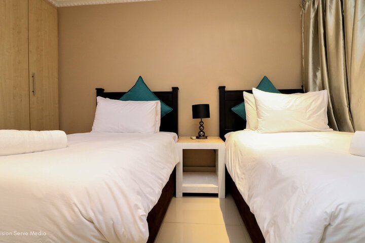 Room 7 of 36