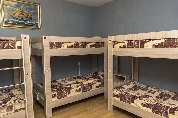 Room 11 of 26