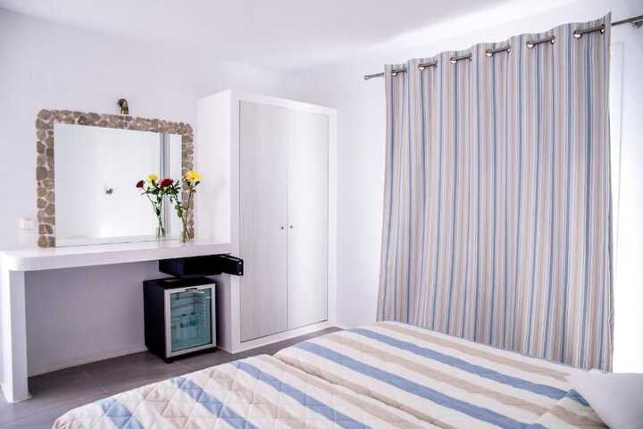 Room 28 of 92